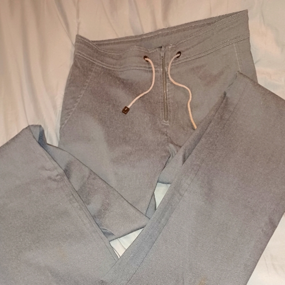 Morgan De Toi casual dress pants. Size 4 - 6 Grey